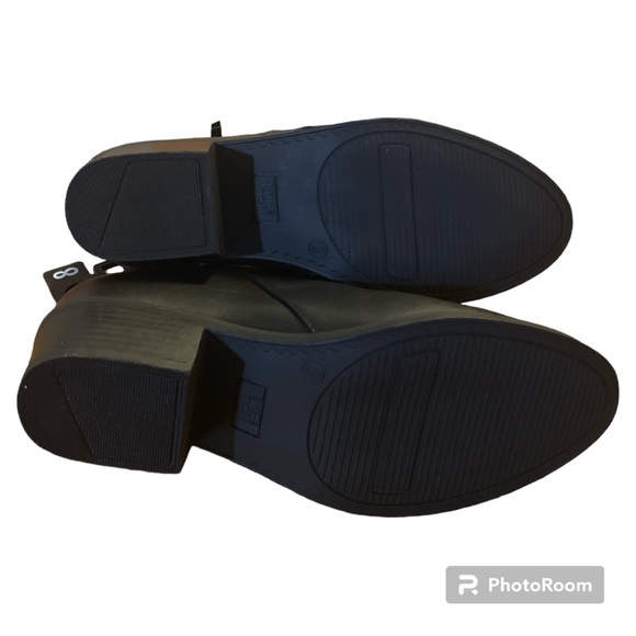 Time & Tru  Black Zipper Bootie - Picture 5 of 7